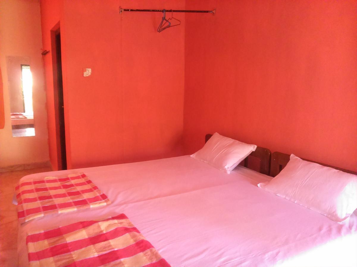 La Blanche Guest House Калангут Номер фото